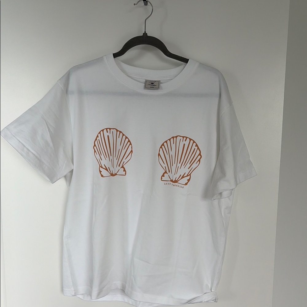 White Shell Graphic Short Sleeve Tee